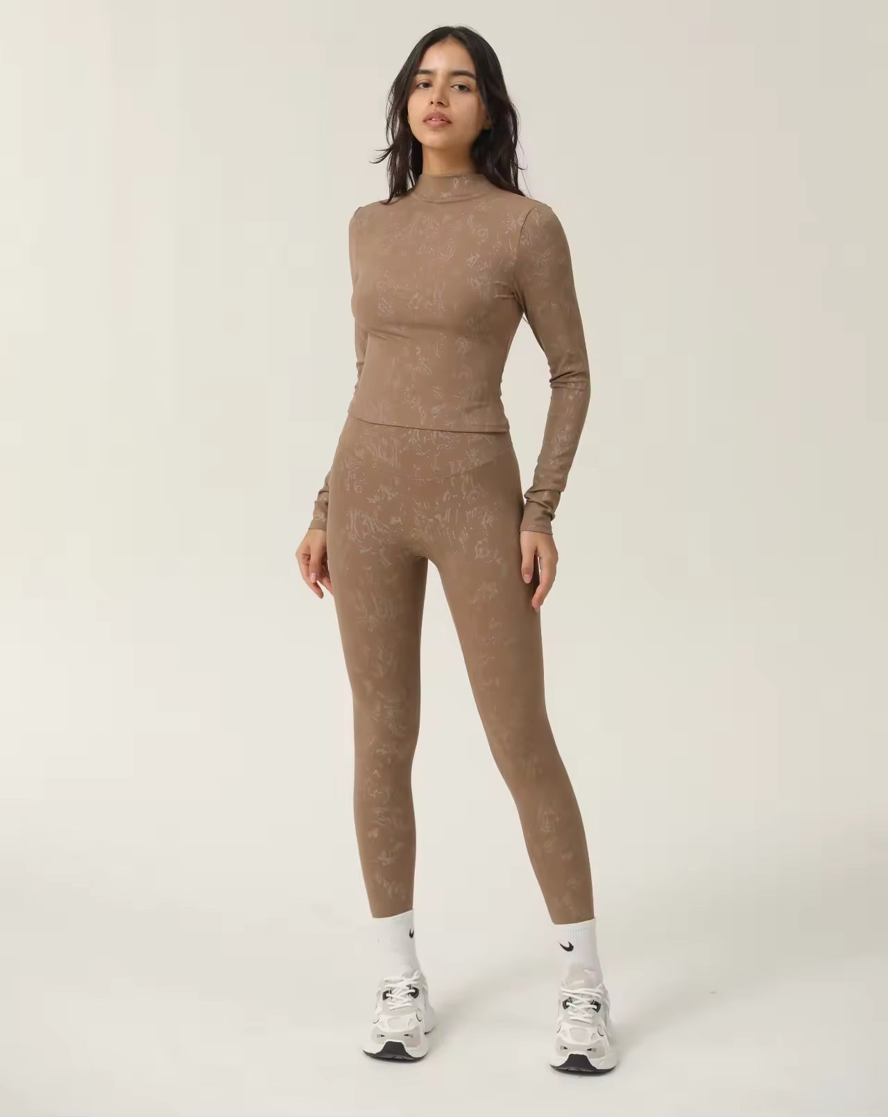 Women’s Seamless Gym Outfit Set – Sports Bra, Leggings & Jacket | Stylish Activewear