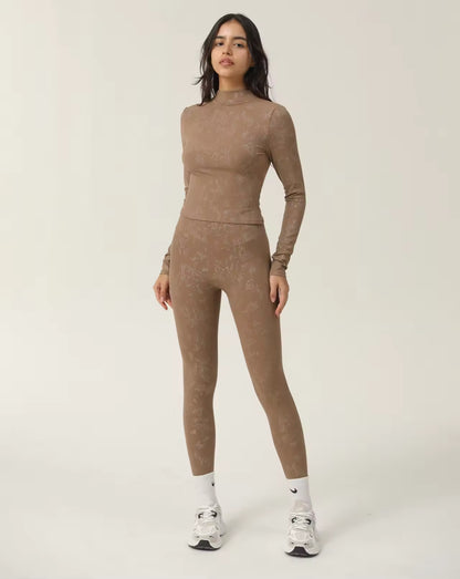 Women’s Seamless Gym Outfit Set – Sports Bra, Leggings & Jacket | Stylish Activewear